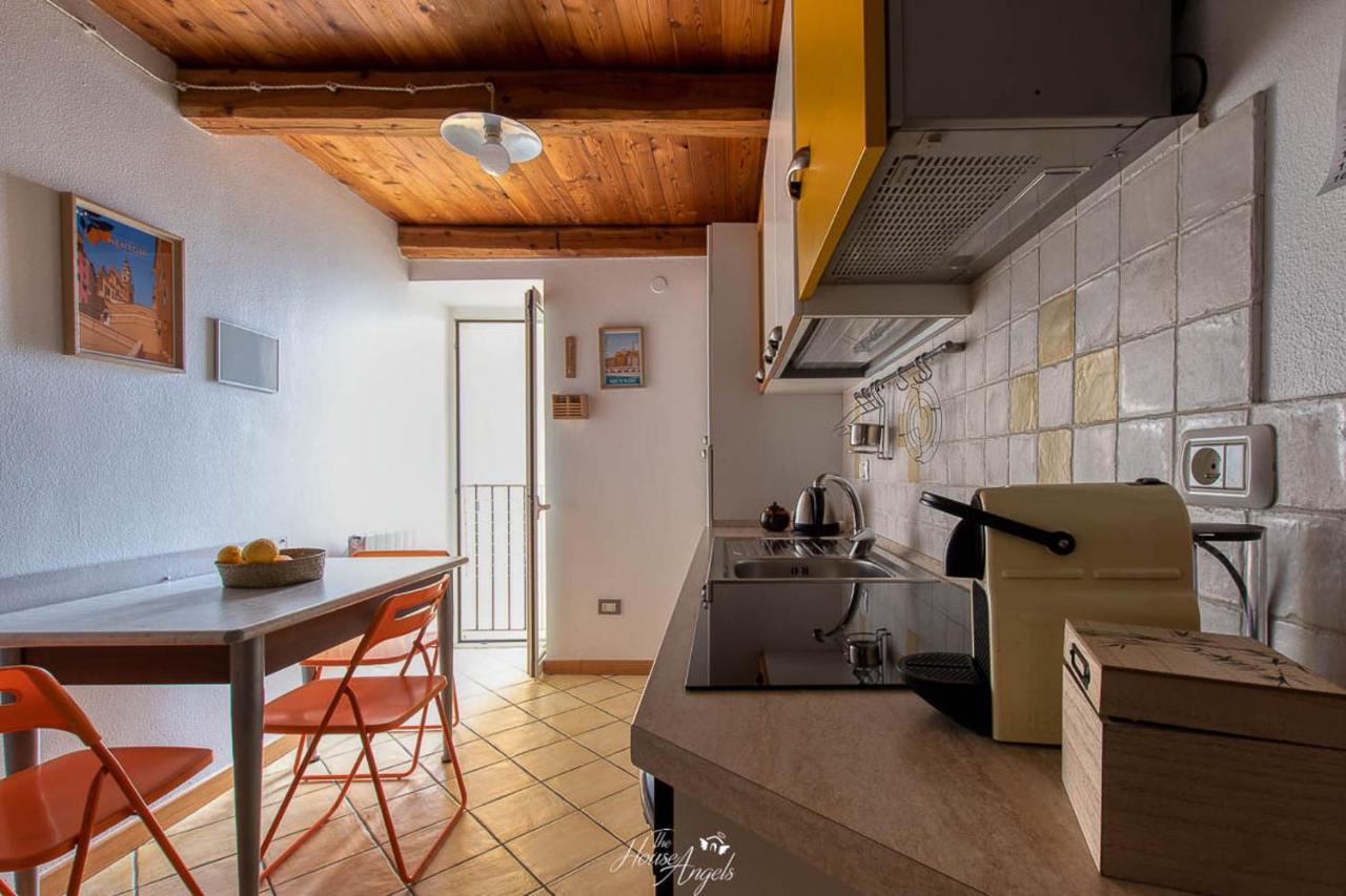 Vista Mare E Comfort In Centro Storico Menton Exterior photo
